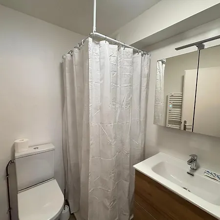 Aux Sables-d'olonne: A 50m, Pour 3 Personnes - Fr-1-197-621