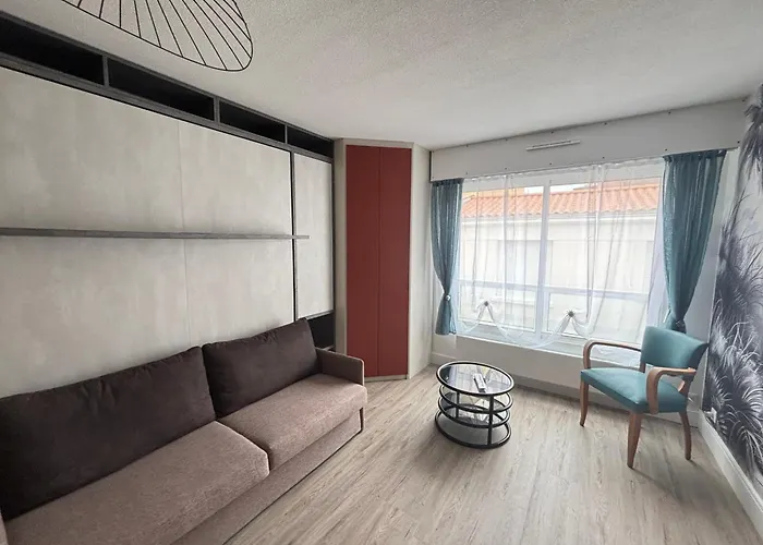 Aux Sables-d'olonne: A 50m, Pour 3 Personnes - Fr-1-197-621 公寓 *